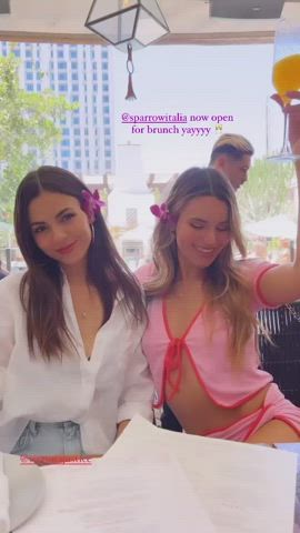 cleavage natural tits victoria justice gif