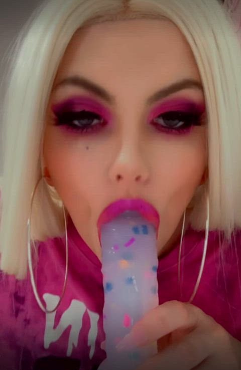 amateur bimbo bimbofication blonde deepthroat dildo onlyfans pretty gif