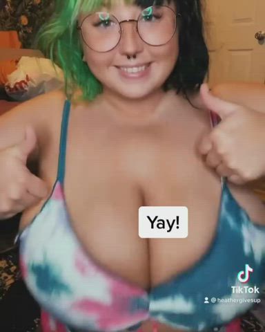 big tits boobs bouncing bouncing tits busty cleavage glasses huge tits pierced gif