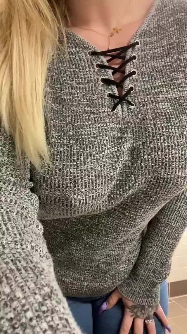 big sweater boobs