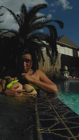 Boobs HD Pool gif