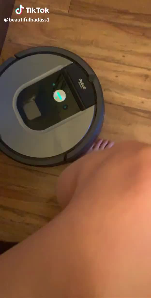 Roomba is so RUDE!