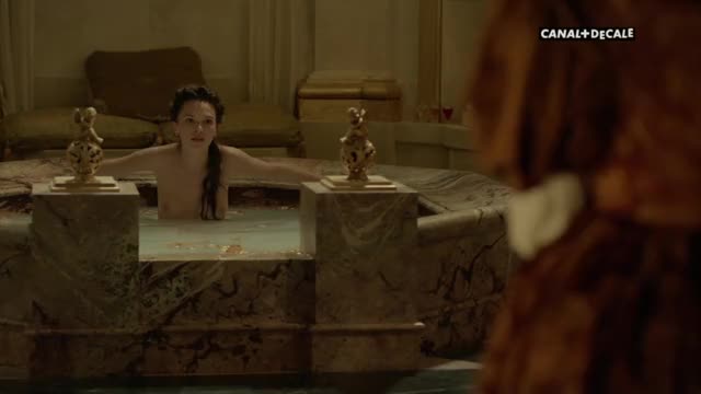 Anna Brewster - Versailles s02e07 (2017) thefappeningblog.com