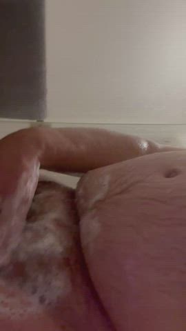 old rubbing shower gif