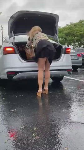 60fps ass bending over booty heels legs outdoor soles voyeur gif