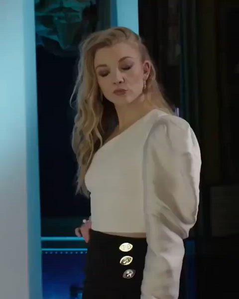 blonde celebrity natalie dormer gif