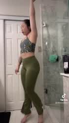 Asian Booty Bouncing Leggings gif