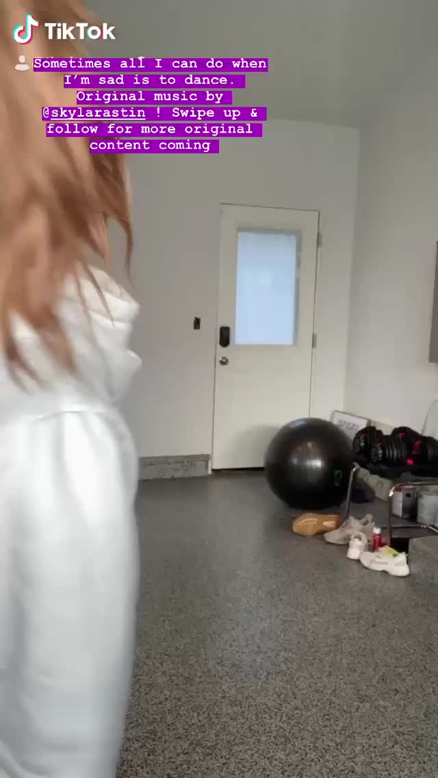 Lana 'CJ Perry' Tik Tok Dancing (WWE)