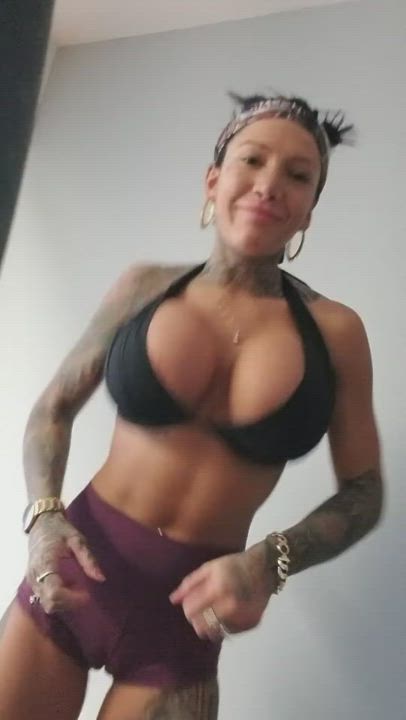 Big Tits Bikini Bouncing Tits Fake Boobs Fitness Huge Tits gif