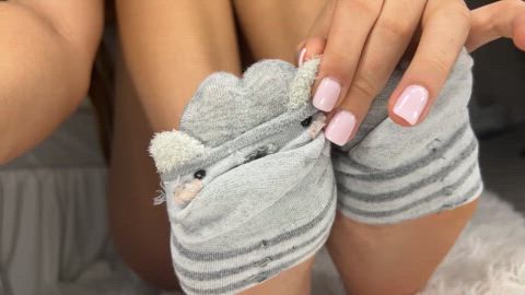 would you remove my dirty socks for me ? [oc]