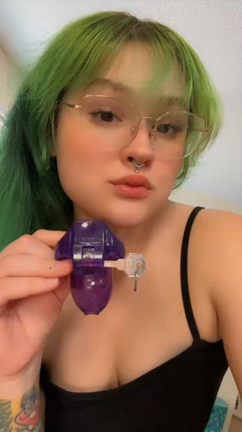 bbw beta chastity dominatrix domme femdom findom goddess sissy slut girls-with-glasses