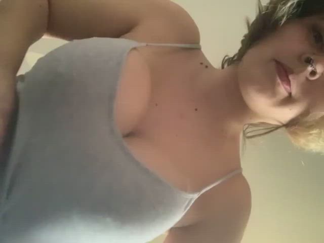 big tits boobs bouncing tits cleavage huge tits tank top gif