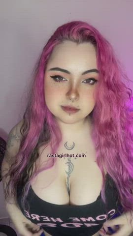 amateur big tits boobs gamer girl latina teen thick tiktok tits gif