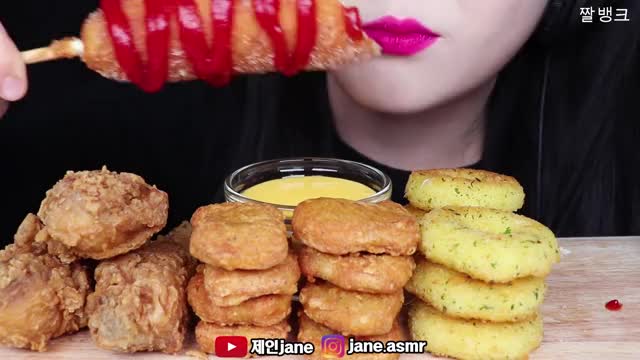 제인_CHEESY CORN DOG, CHICKEN NUGGETS, FRIED CHICKEN, CHEESE RINGS  먹방-2