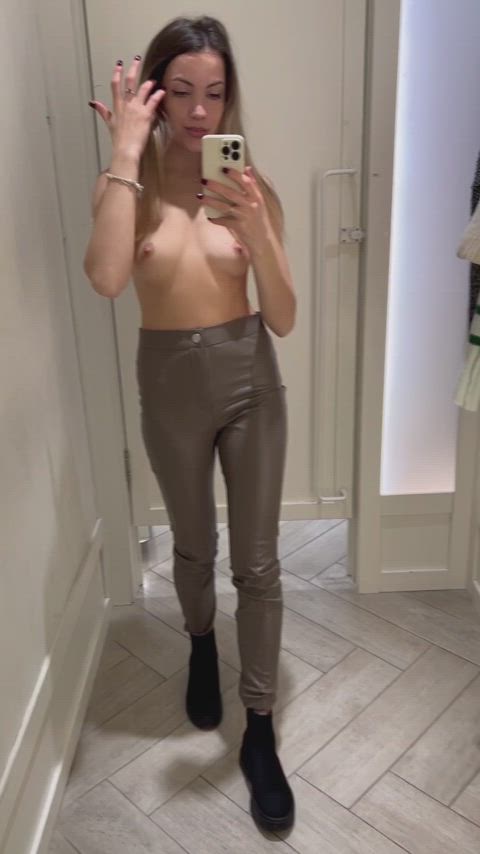 A quick flash in dressing room