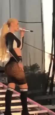 Iggy big ass jiggle