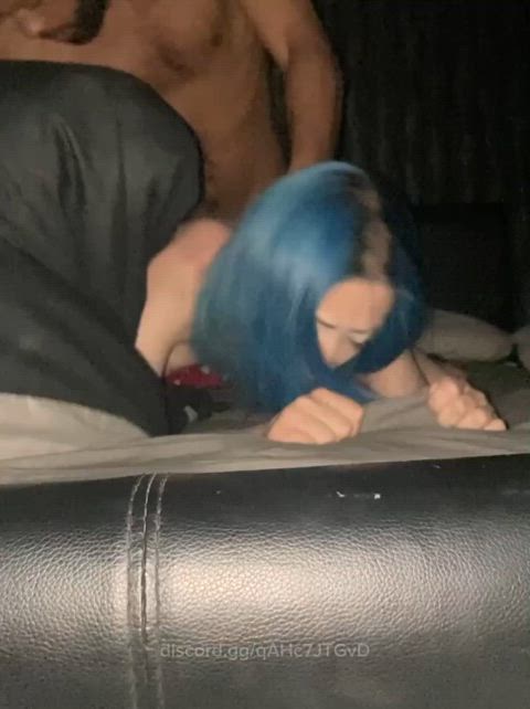 amateur doggystyle homemade looking back pronebone rough sex sexy blue hair doggy-facing-camera