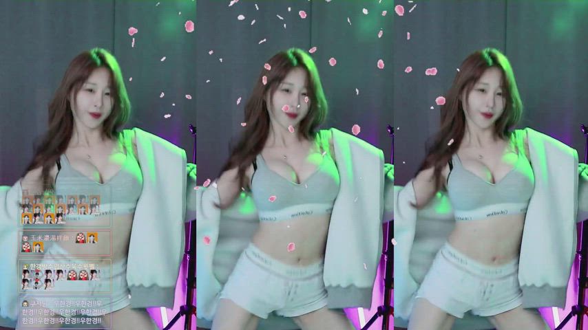 asian big tits dancing korean gif