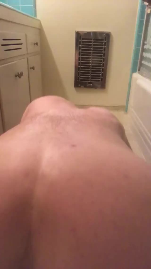 Visited a grandpa friend of mine earlier this evening. He sucked my cock and I fucked