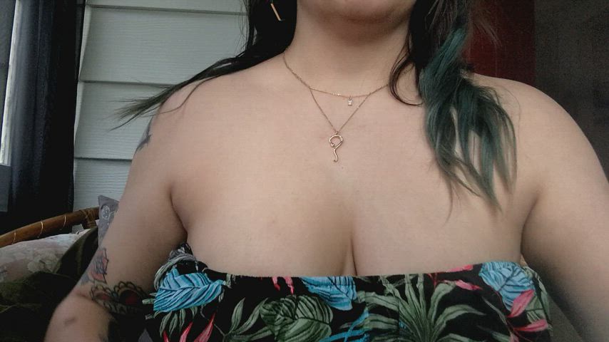 Happy Titty Tuesday! 😘😘