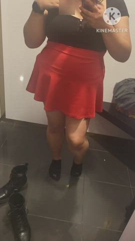 It was a cute skirt but it kept riding up and showing off my ass 😣