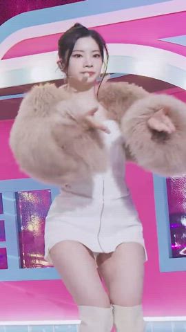 asian cute pale thighs gif