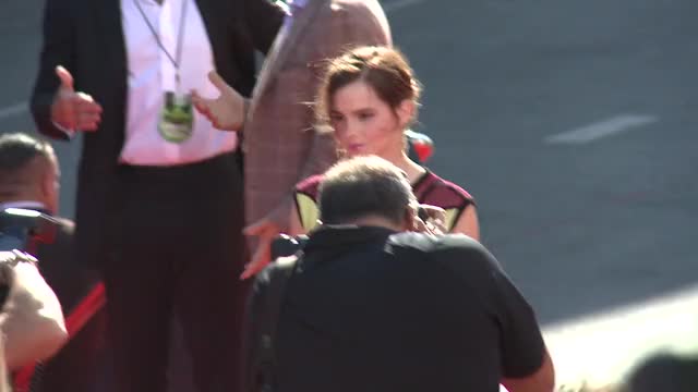 Emma Watson - VMA 2012 Red Carpet