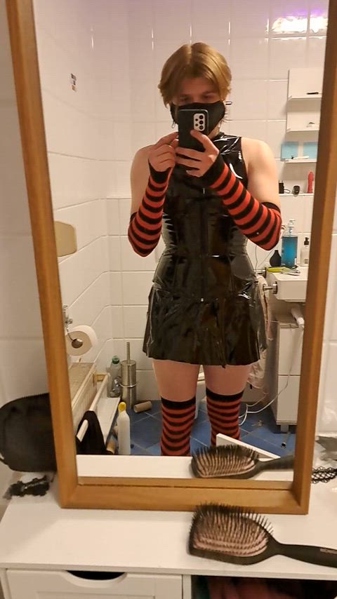 [22] Sissy sucht Freundin nähe Aschaffenburg