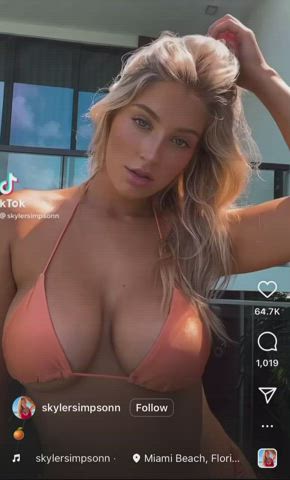 big tits boobs bouncing tits cute huge tits jiggling onlyfans tiktok gif