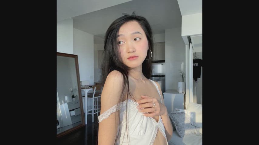 asian downblouse nipples nipslip small nipples small tits tits gif