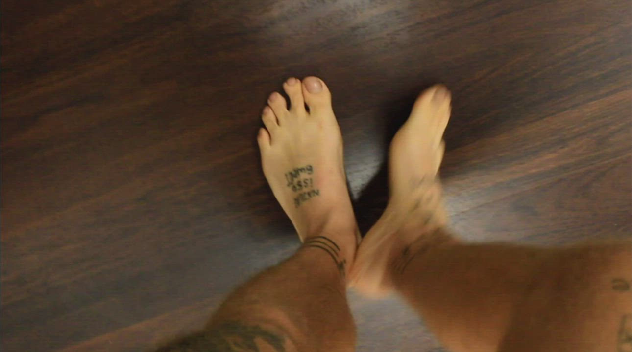 Should I post more foot stuff??