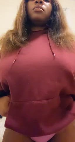 Titties under big sweater