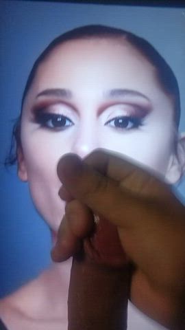 New photos of ariana grande new cum tribute 🍆💦