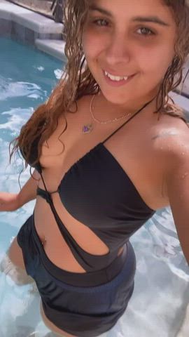 australian bikini cleavage gamer girl pool thick tits turkish wet gif