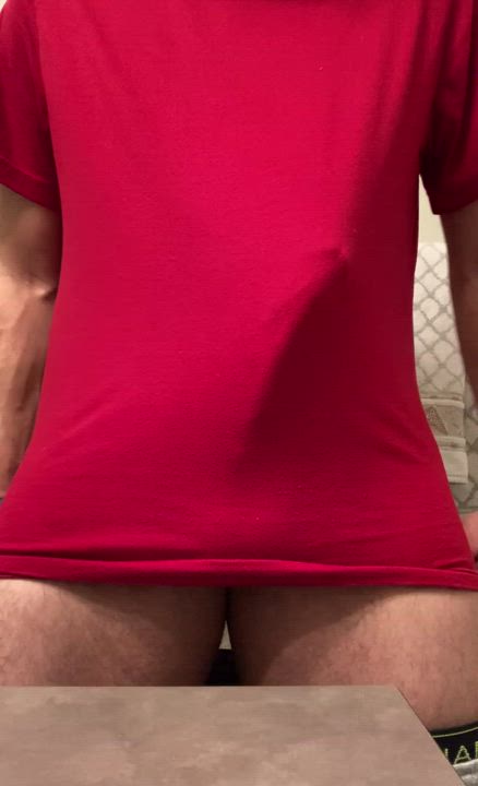 Are shirt bulges appreciated?