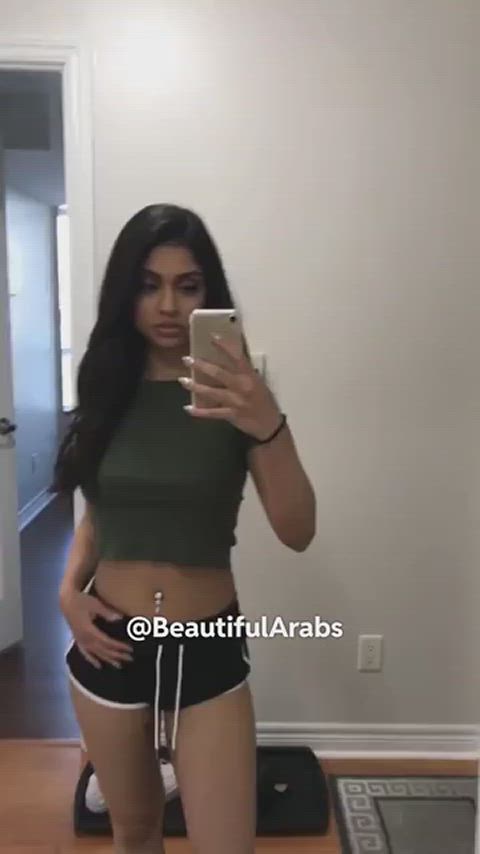 arab mirror nude selfie gif