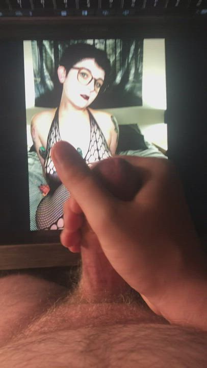 Giving this alt chick my cum