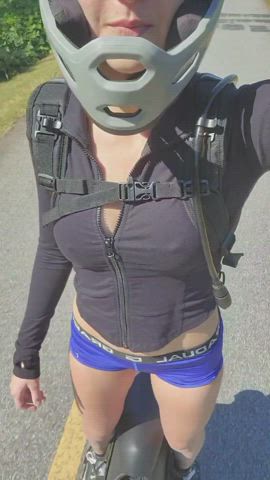 Flashing my pussy on bike trails while riding my electric unicycle