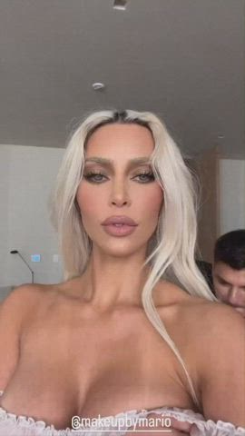 Big Tits Cleavage Kim Kardashian gif