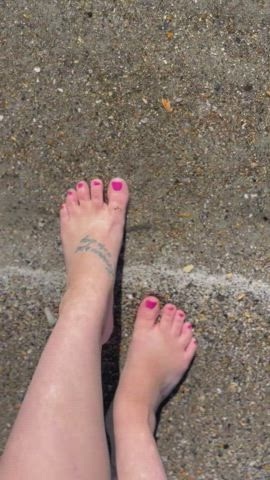 beach feet fetish gif