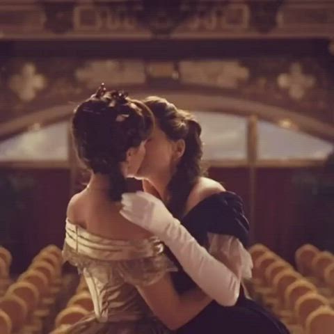 celebrity kiss kissing gif