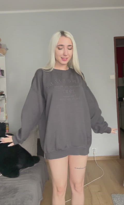 blonde naked tiktok tik-tok twerking gif