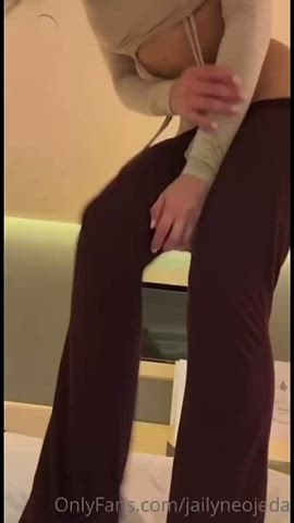 ass latina thick gif