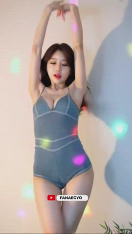 ass dancing korean lingerie small tits gif
