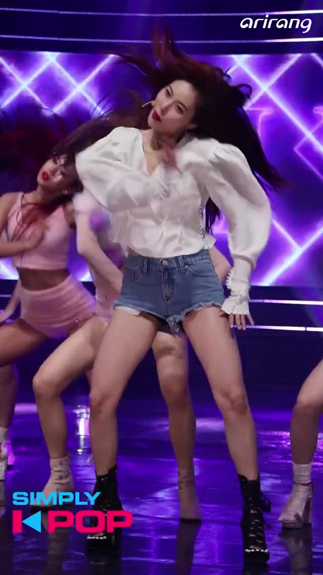 [Fancam/직캠] Hyuna(현아) _ BABE(베베) _ Simply K-Pop _ 090117