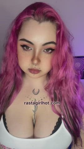 amateur big tits boobs gamer girl latina teen thick tiktok tits gif