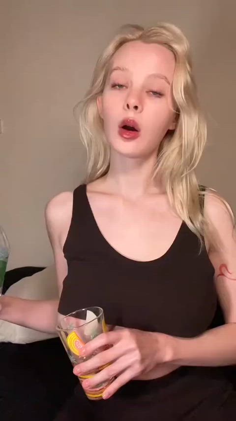 ViviMalishka - More tiktok flash videos on my TT likes (juanmomo45)