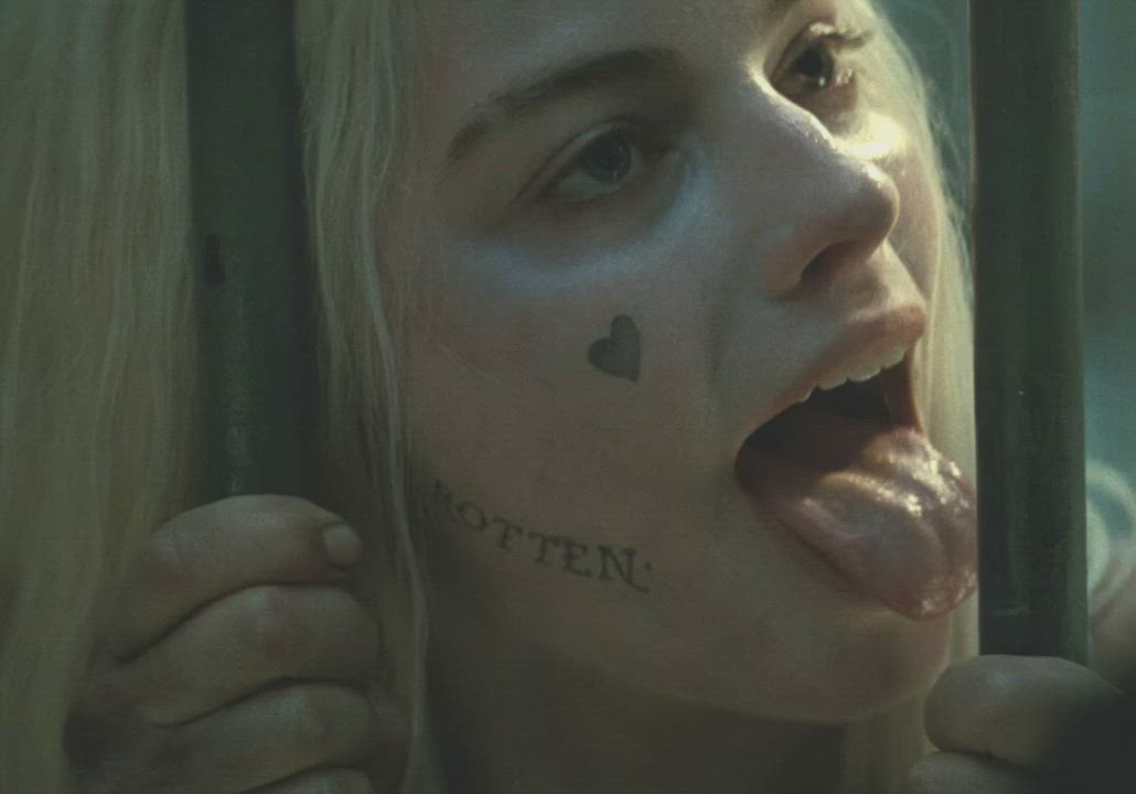 Harley Quinn Margot Robbie gif