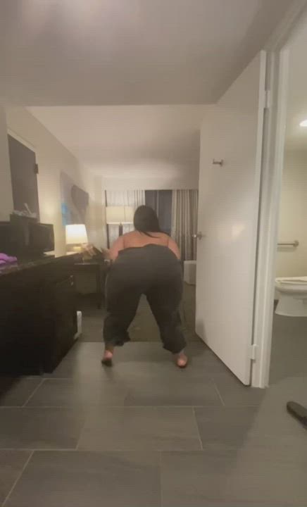 Booty Pinky XXX Thick gif