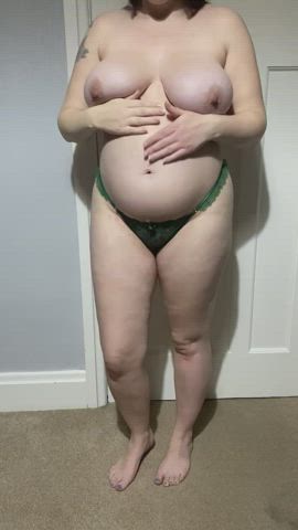 boobs girlfriend massage naked oil pregnant underwear wife gif
